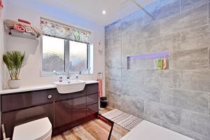 Photo 16- click for photo gallery